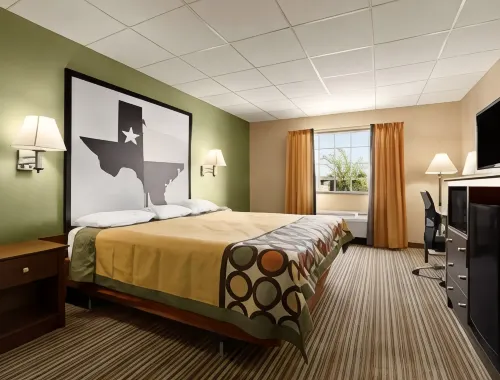 Super 8 by Wyndham Gainesville TX