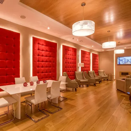 Lamaraz Hotels