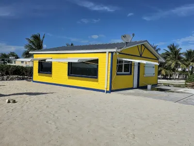 New Luxury Oceanfront Home – Port Royale, South Bimini. Starlink WiFi, A/C, Dock Hotels in 