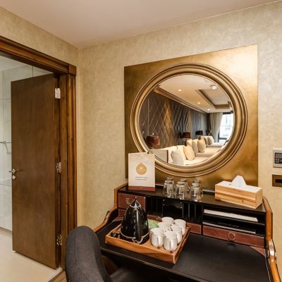 Luxury Room Sleeping 6 The Shankly Hotel Promo Code