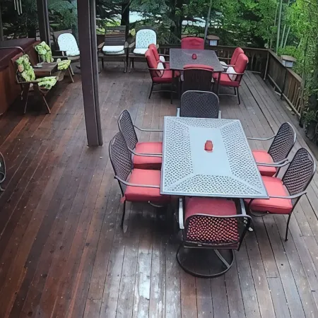 Home for 22, Ski Shuttle, Hot Tub, Pool, Dog OK Tennis/Pickleball/Pool Table