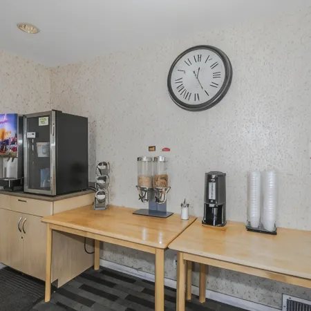 Canadas Best Value Inn Chinook Station