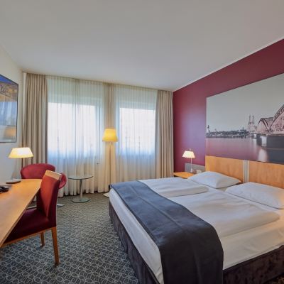 標準特大床房 塞文林霍夫科隆市美居飯店優惠