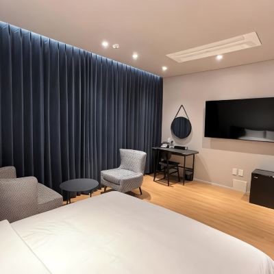 디럭스 킹룸 진해인터시티호텔 쿠폰