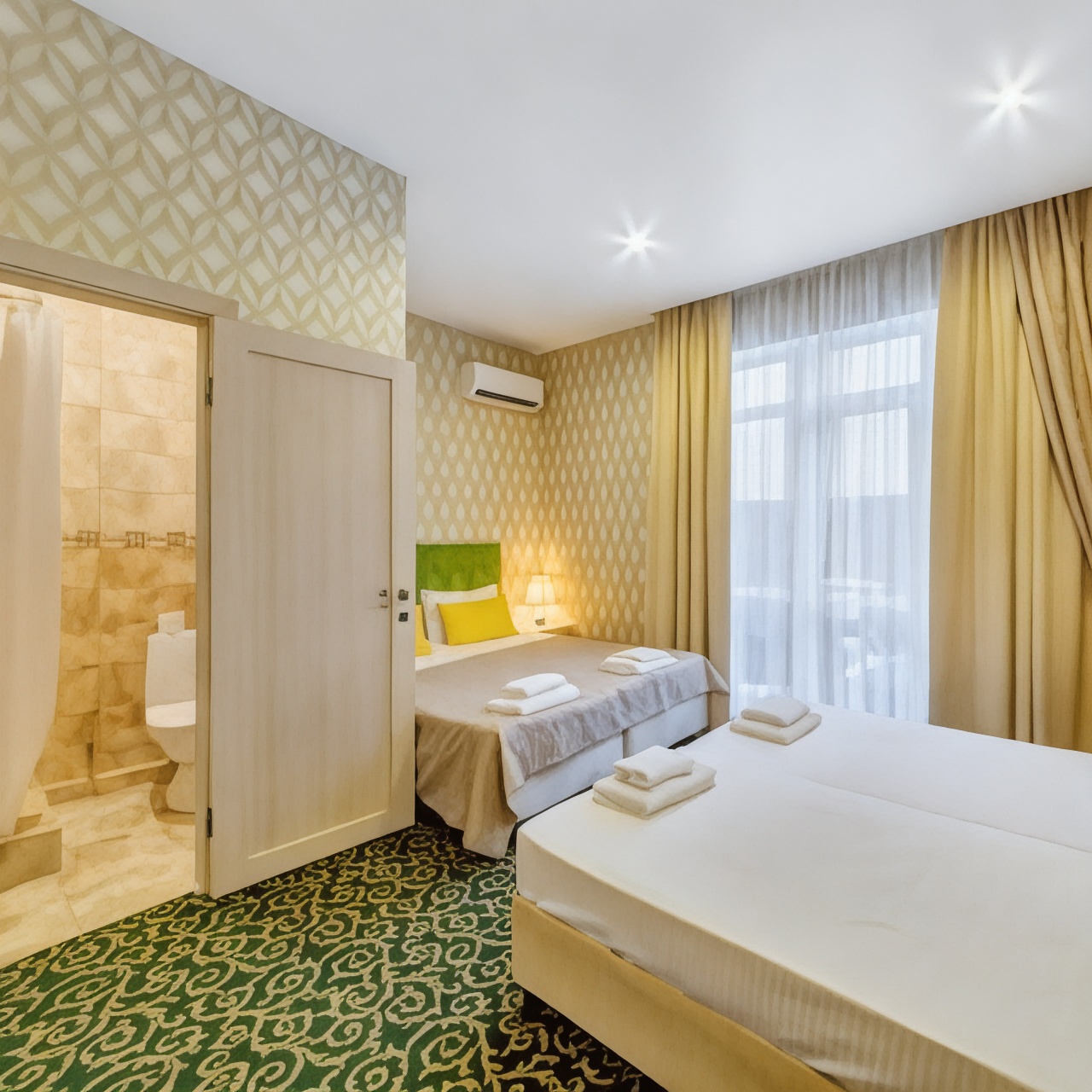 带露台的标准四人间