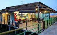 Sea Lion Bungalow Homestay Pulau Ketam Hotéis em 
