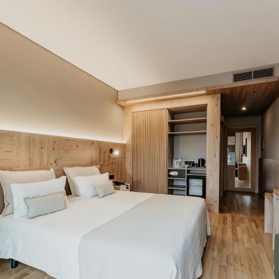 Premium Double Room with Pool View Hotel Minho Promo Code