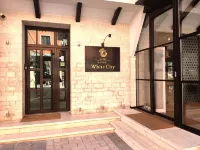 Hotel & Restaurant White City Các khách sạn ở 