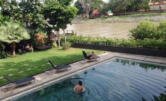 iuDia Hotel - Housity