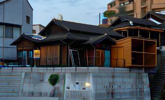 Sumitsugu House West - Housity