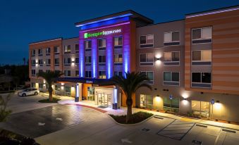 Holiday Inn Express & Suites Hawaiian Gardens - Housity