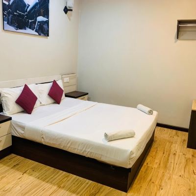 Deluxe Queen Room Zermatt Hotel Promo Code