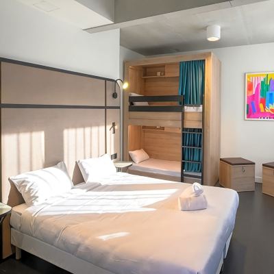 Deluxe Quadruple Room With City View The People Paris Marais Promo Code