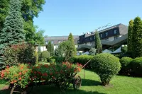 Booking Hotel Crown Piast & Spa Các khách sạn ở 