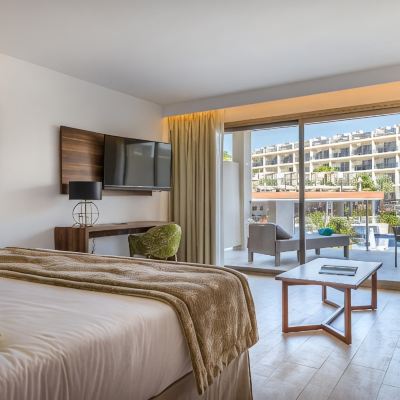 Junior Suite For Couples Zafiro Palace Palmanova Promo Code