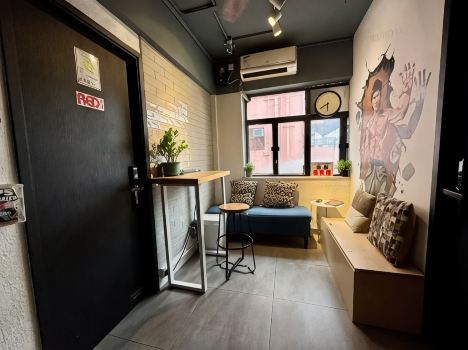 Tongloklnn for Gay — Tsim Sha Tsui hostel