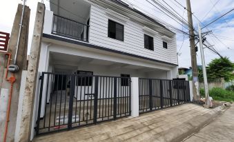 Homestay at 24 Laguna Bel-Air by Red Door House Rental - Housity