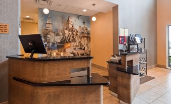 Best Western Plus Atrium Inn & Suites - Housity