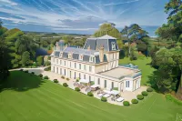 Chateau la Cheneviere Hotels in 