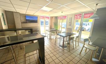 Hotel du Triangle - Housity
