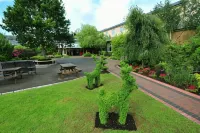 Cahir House Hotel โรงแรมใน