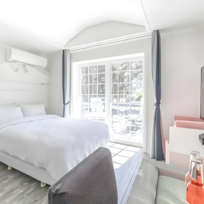 2nd Andy (1st Floor/Couple Room/Dogs Allowed) 태안 빨간풍선 펜션 쿠폰