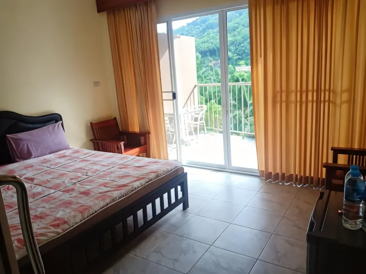 ห้องขนาดใหญ่เตียงคู่หรือเตียงแฝด