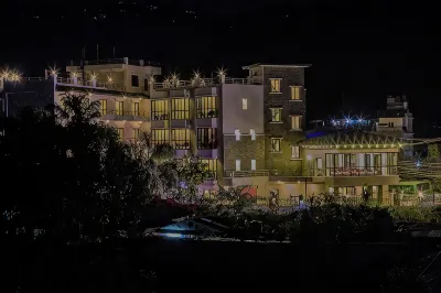 Tuki Resort Pokhara Отели в г. 