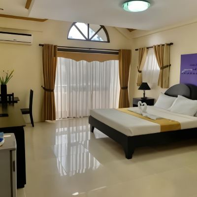 Suite With Terrace The Q Hotel Promo Code