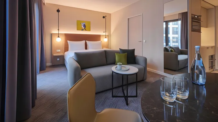 Adina Apartment Hotel Cologne Room