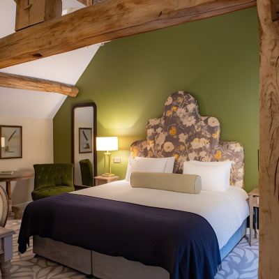 Superior Barn Room, 1 Double or 2 Twin Beds
