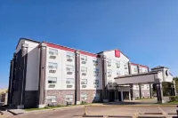 Super 8 by Wyndham Red Deer City Centre Hoteles en 