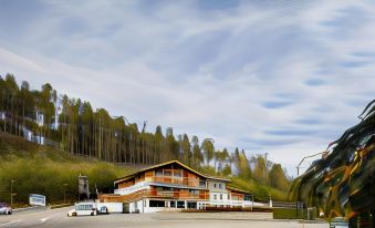 B&B Hotel Sonneck - Housity