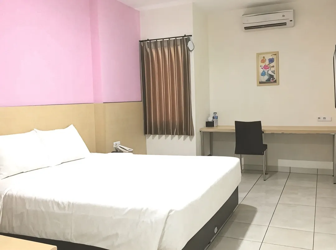 I & M Hotel - Surabaja