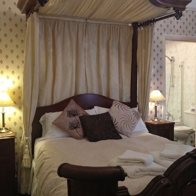 Double Room Ensuite Ascot House Promo Code