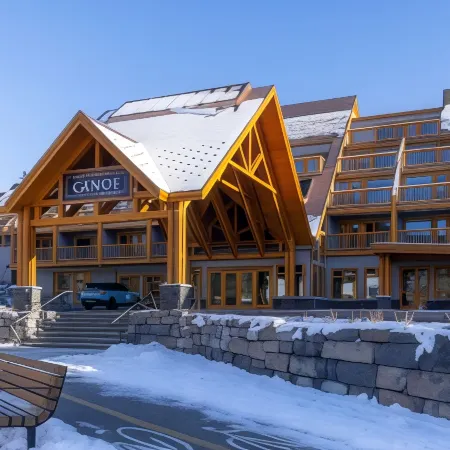 Hotel Canoe & Suites