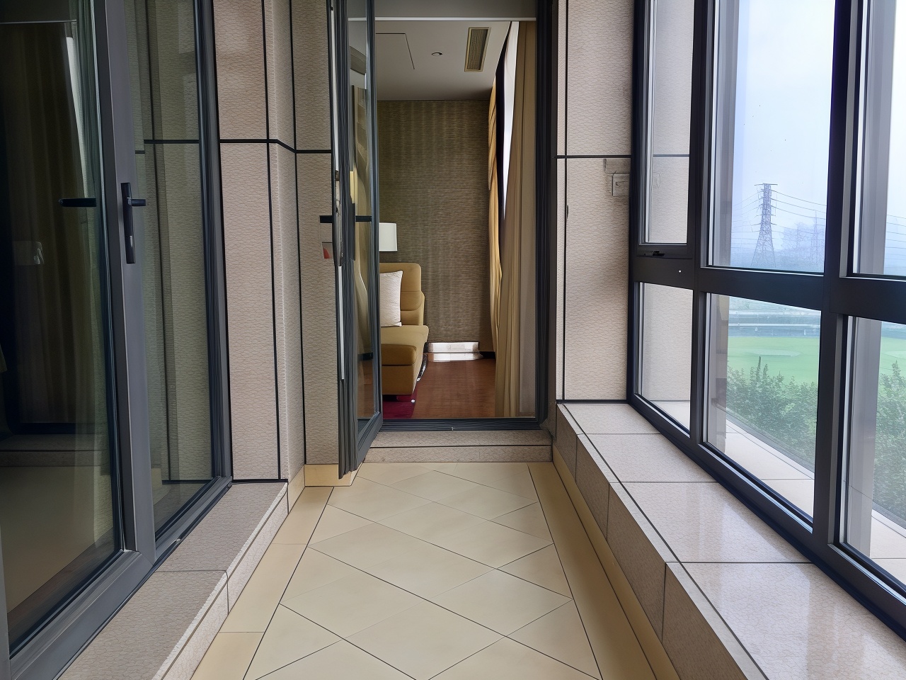 行政一居室套房