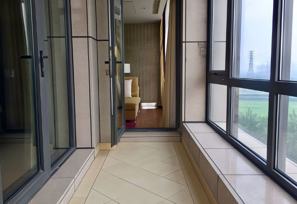 行政一居室套房