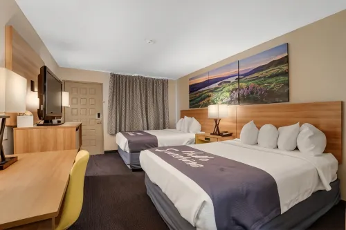 Days Inn & Suites by Wyndham Needles