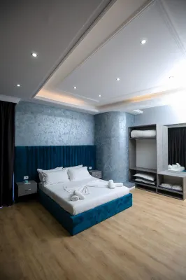 Skyhill Boutique Hotel Отели в г. 