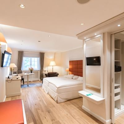 Premium Double Room Non smoking Waldhaus Reinbek Promo Code