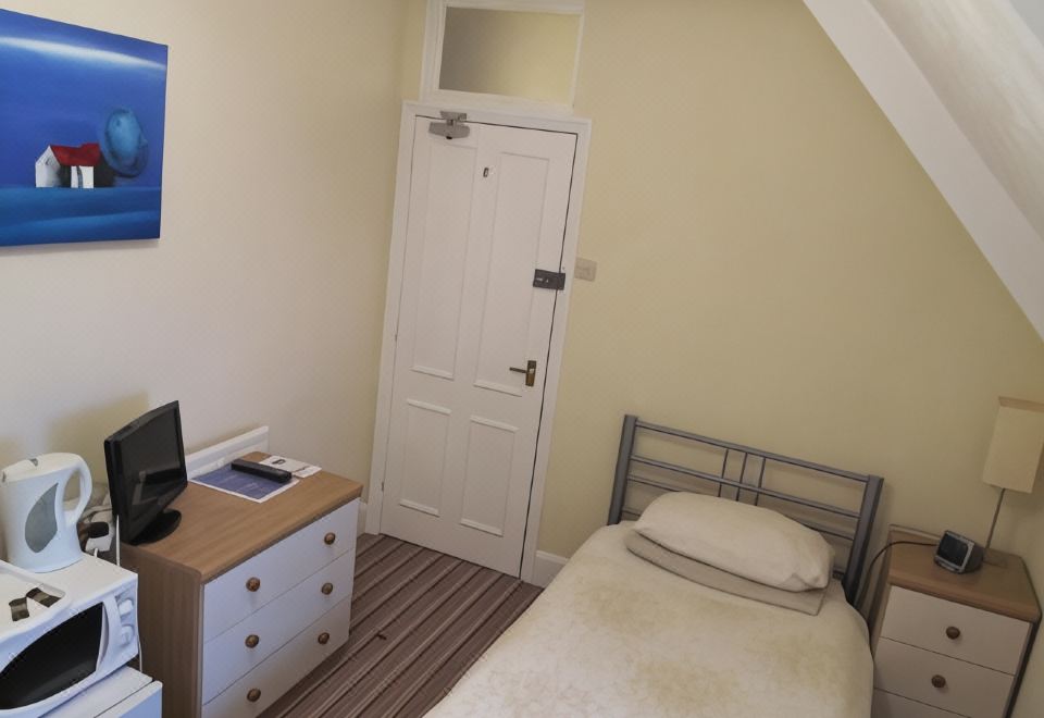 标准单人间 - 带独立浴室