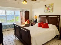 Calypso Cottage Halcyon Heights Amazing Views 2 big bedrooms Hotele w: 