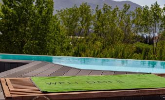 One Suite Hotel - Housity