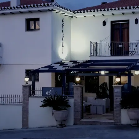 ''Epavlis Boutique Galaxidi''