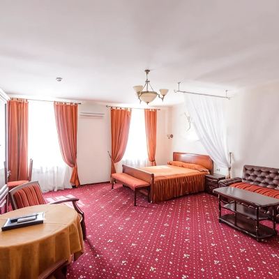 Family Room El Hotel Promo Code