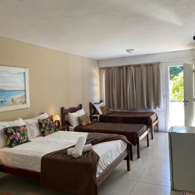 Family Room Hibiscus Center Promo Code