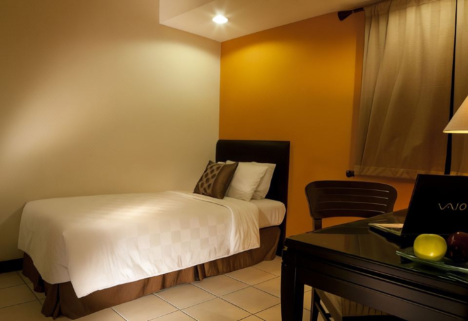 Grand Tropic Suites Hotel2 BR Business