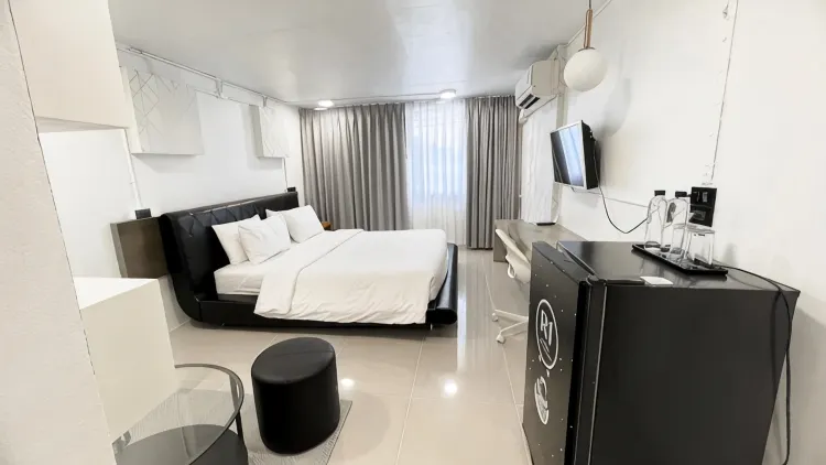 ห้องสแตนดาร์ด เตียงใหญ่ 1 เตียง