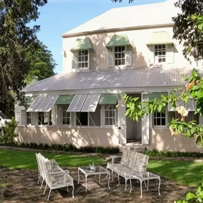 Sweetfield Manor Hotel di 